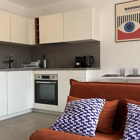 Le Bauhaus Moderne Et Renove Avec Parking