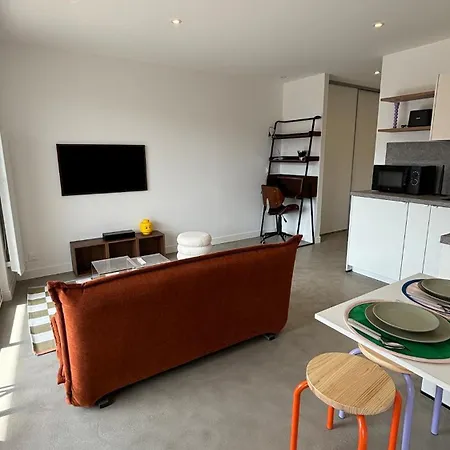 Le Bauhaus Moderne Et Renove Avec Parking Annemasse