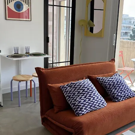 Le Bauhaus Moderne Et Renove Avec Parking Annemasse